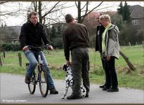 Leadership / correction of cyclists, joggers, pedestrians
